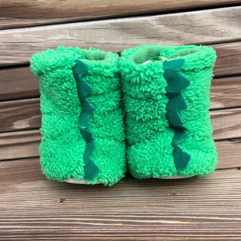- Monster Claw Boot Green Fur Toddler Slippers! NEW!